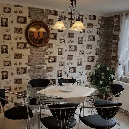 아파트 75Qm Ferienwohnung Im Bacharach-Steegertal - Ruhig & Ideal Fuer 2-4 Personen 바하라흐